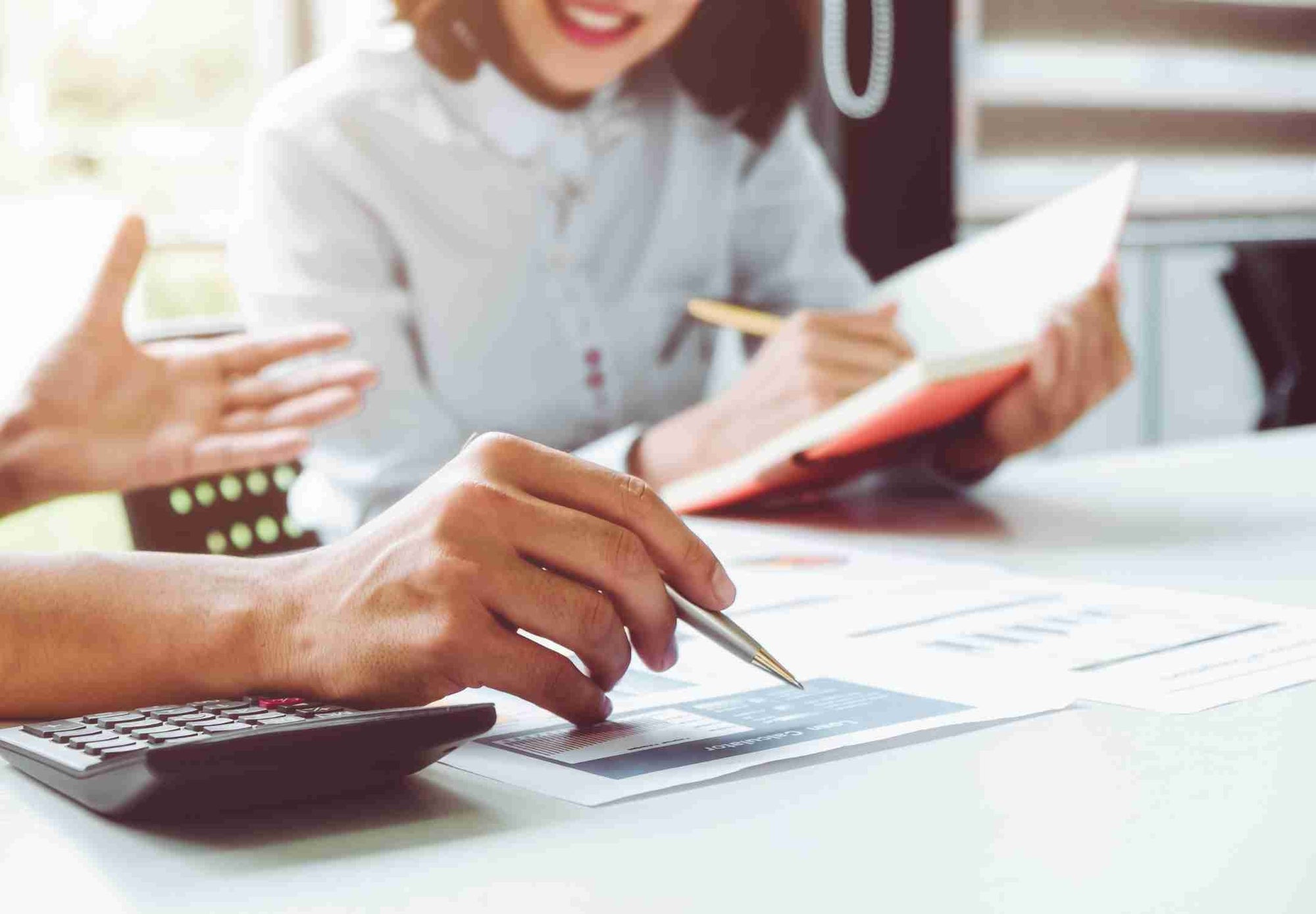 Why You Don’t Need Confidence to Start Building Your Offer — You Need Clarity by Tracy Sherriff